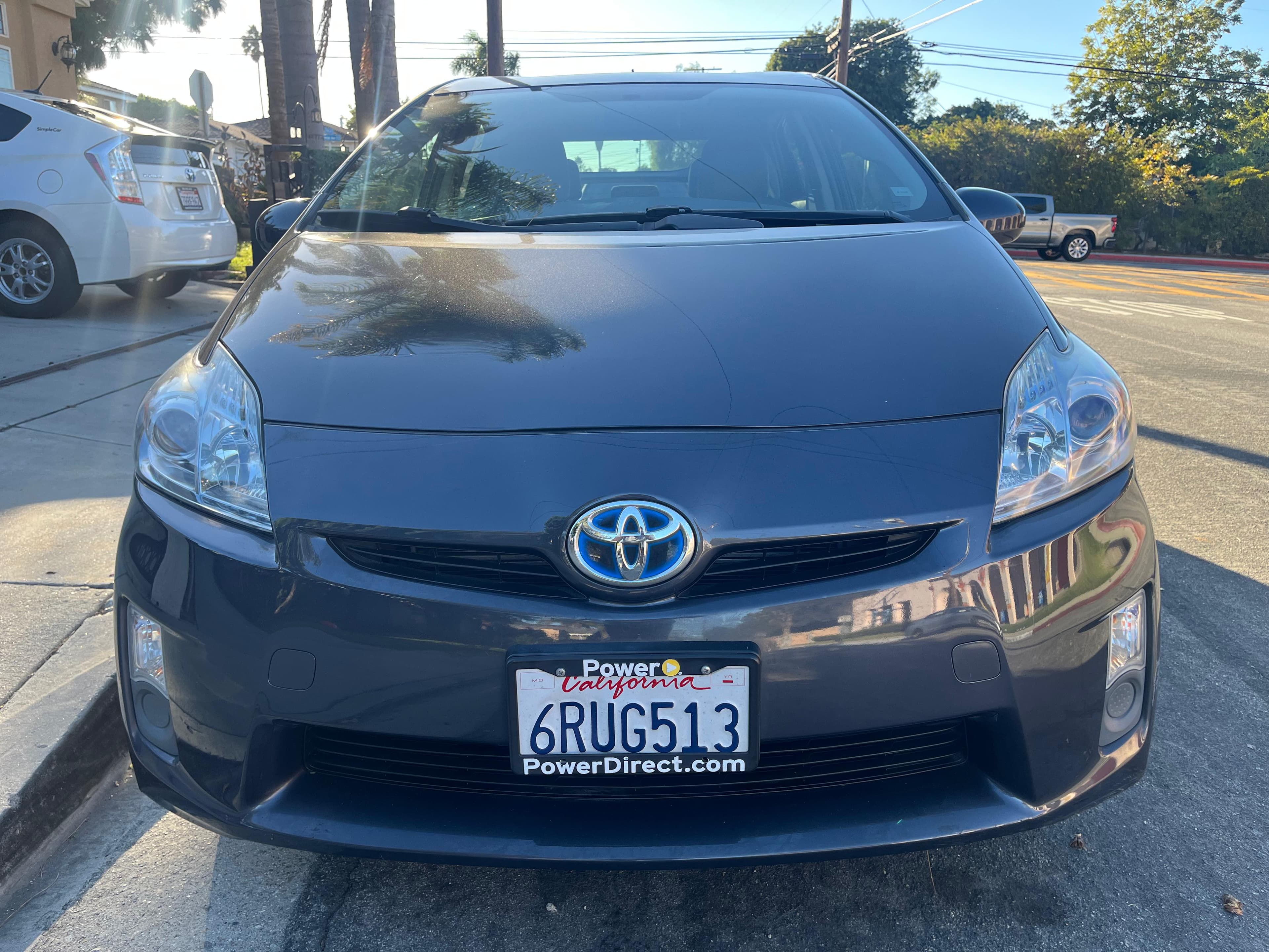 Toyota Prius II Hatchback - Image 1